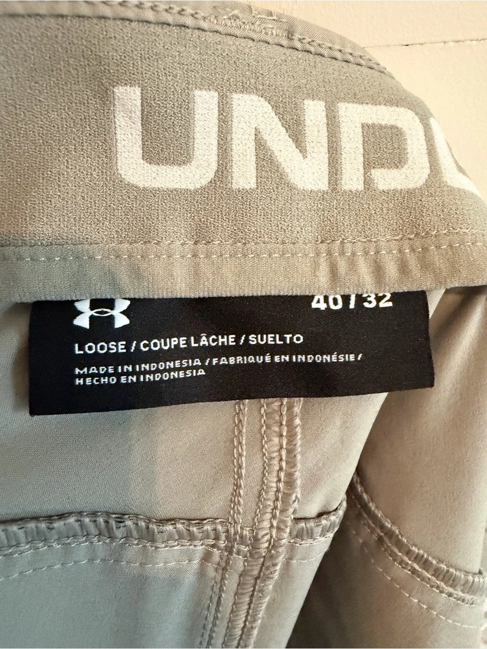 Under Armour Men's Light Gray Cargo Pants with Zip Pocket